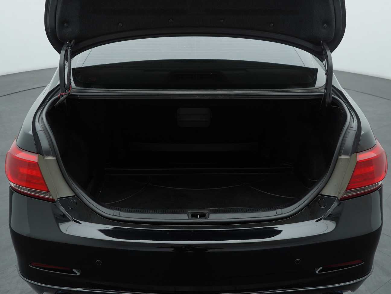 used 2011 Toyota Camry V 2.4