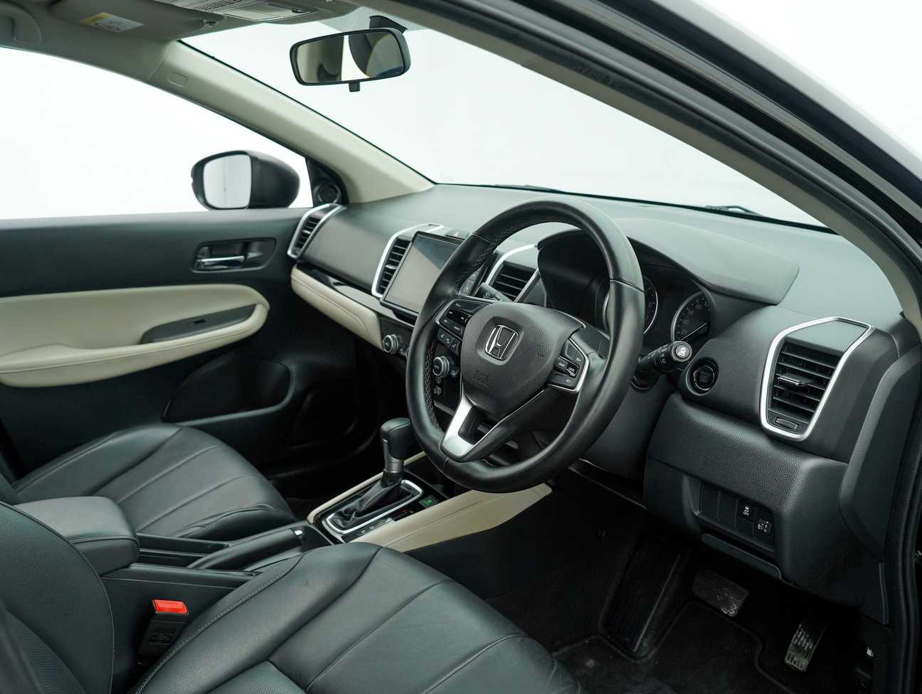 used 2022 Honda City V i-VTEC 1.5