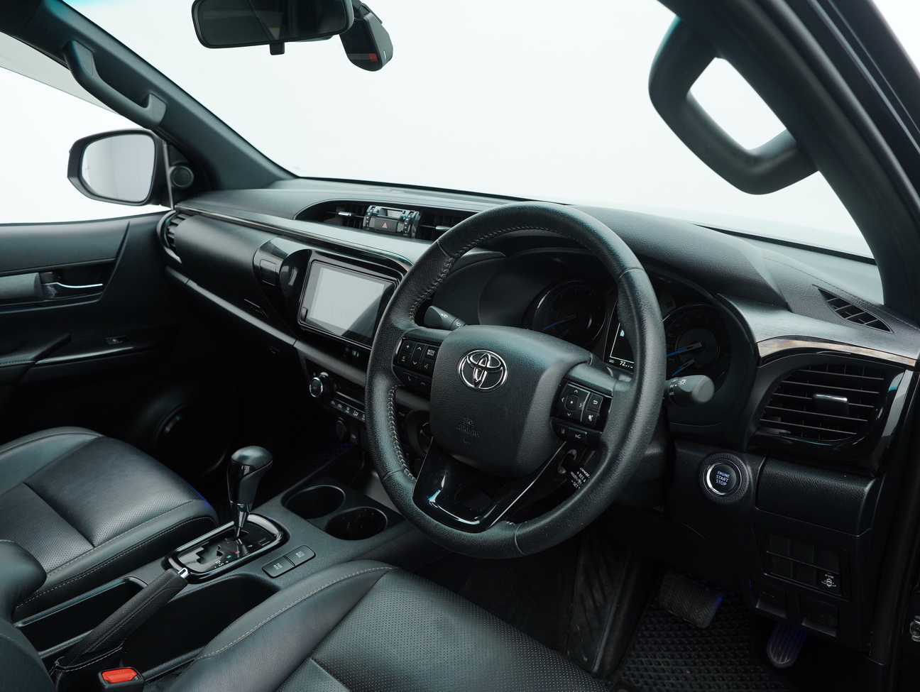 terpakai 2021 Toyota Hilux Rogue Dual Cab 2.8