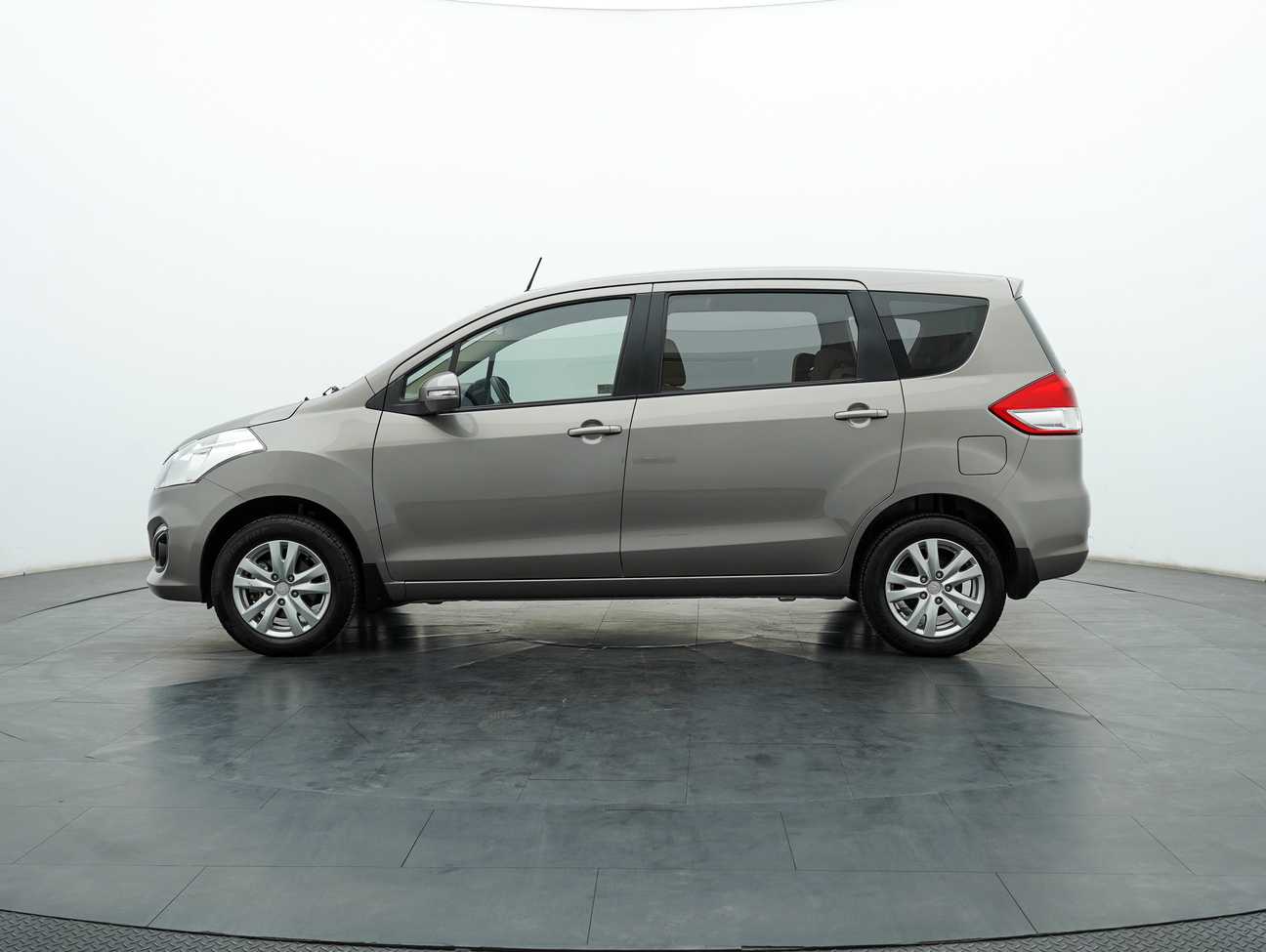 terpakai 2017 Proton Ertiga Executive Plus 1.4