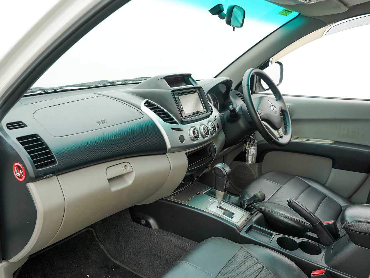 used 2014 Mitsubishi TRITON L200 4WD VGT 2.5