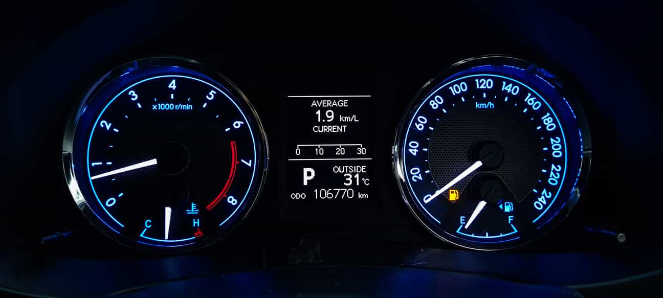 used 2014 Toyota COROLLA ALTIS V 2.0