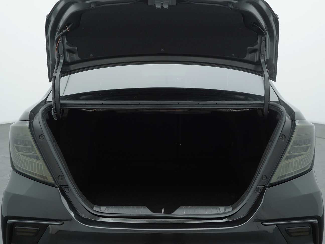 terpakai 2021 Perodua Bezza Advance 1.3