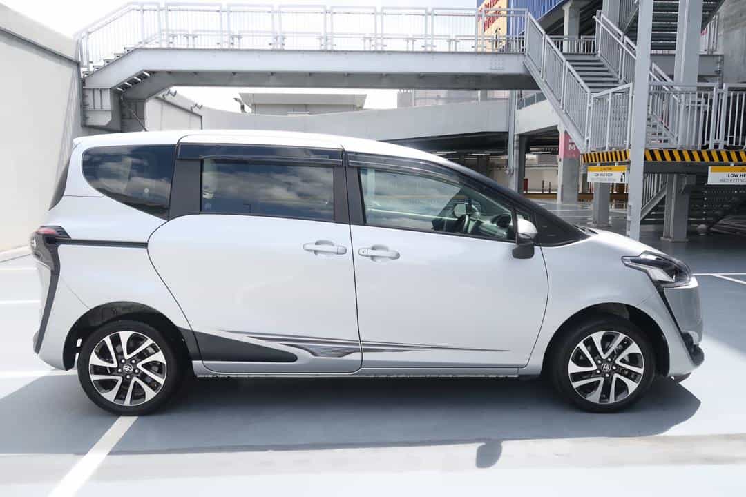 used 2016 Toyota SIENTA V 1.5