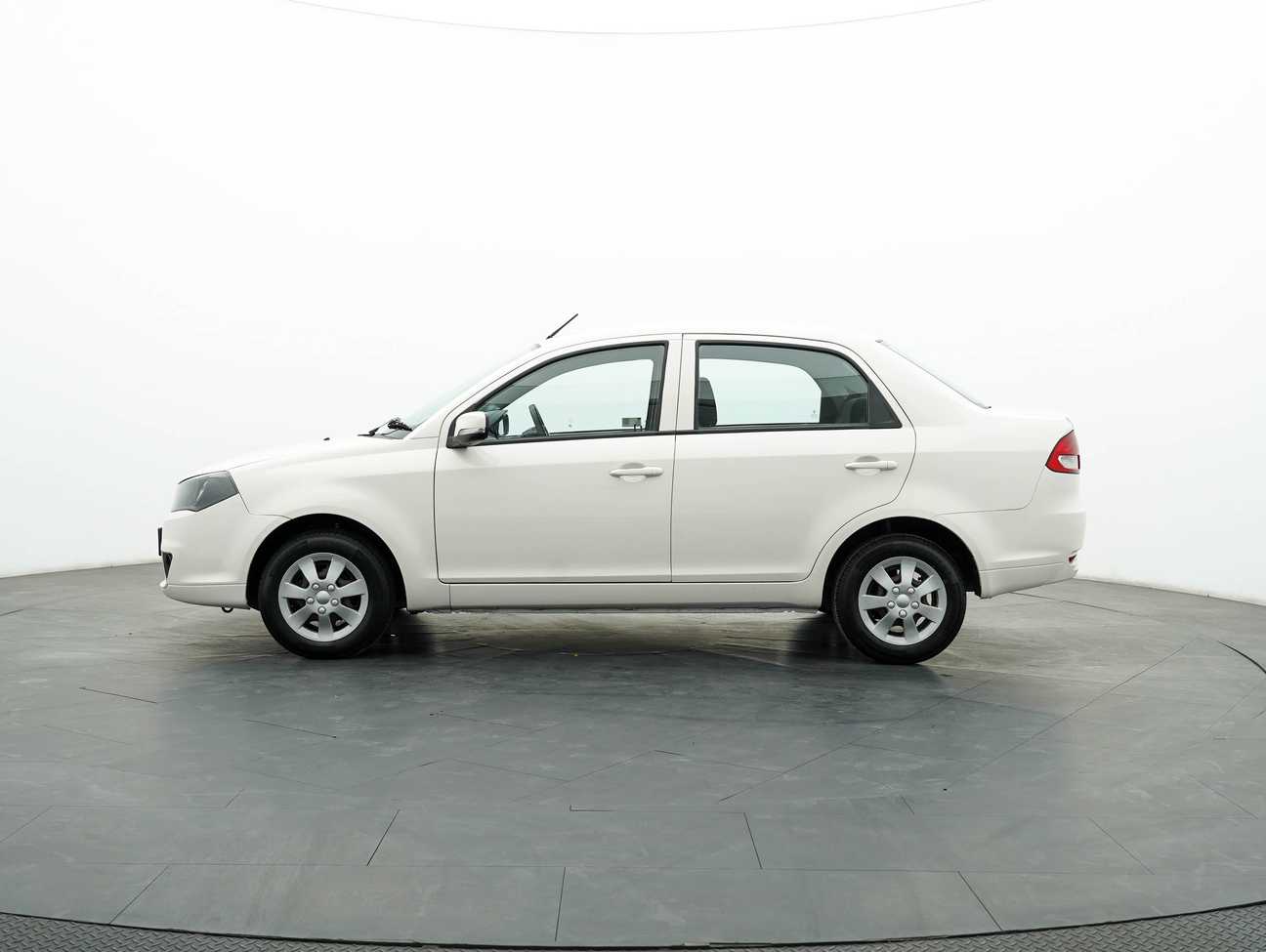 used 2015 Proton Saga SV 1.3