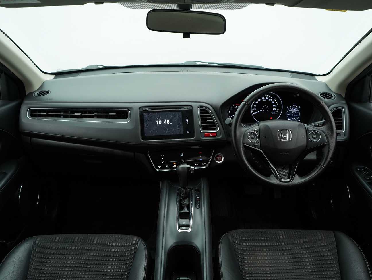 used 2017 Honda HR-V V 1.8