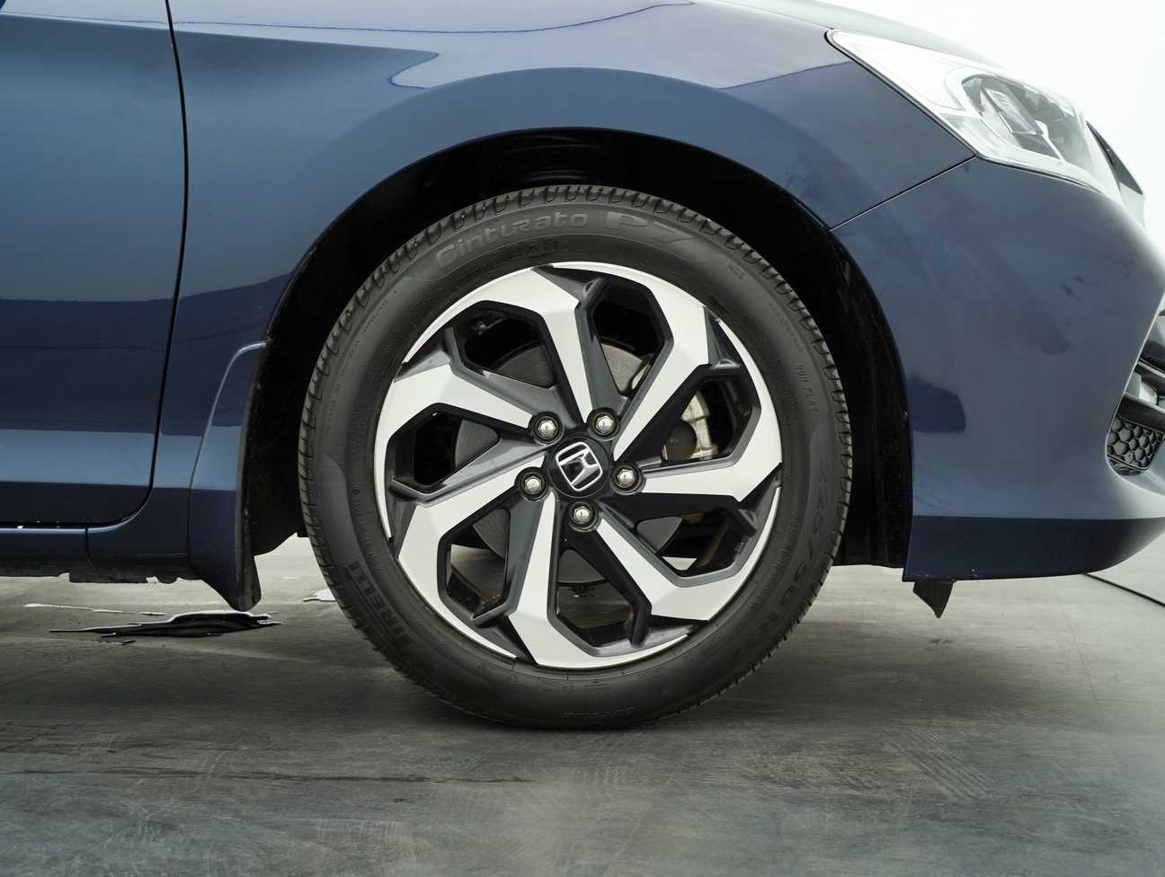 terpakai 2016 Honda ACCORD I-VTEC 2.0