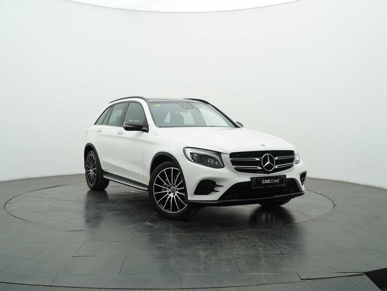 used 2018 Mercedes-Benz GLC250 4MATIC AMG Line 2.0