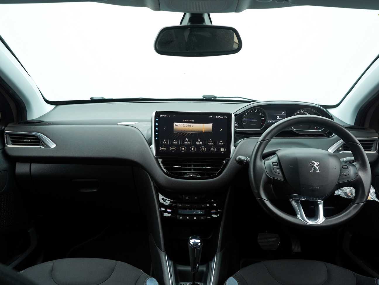 terpakai 2013 Peugeot 208 Allure 3 Door 1.6