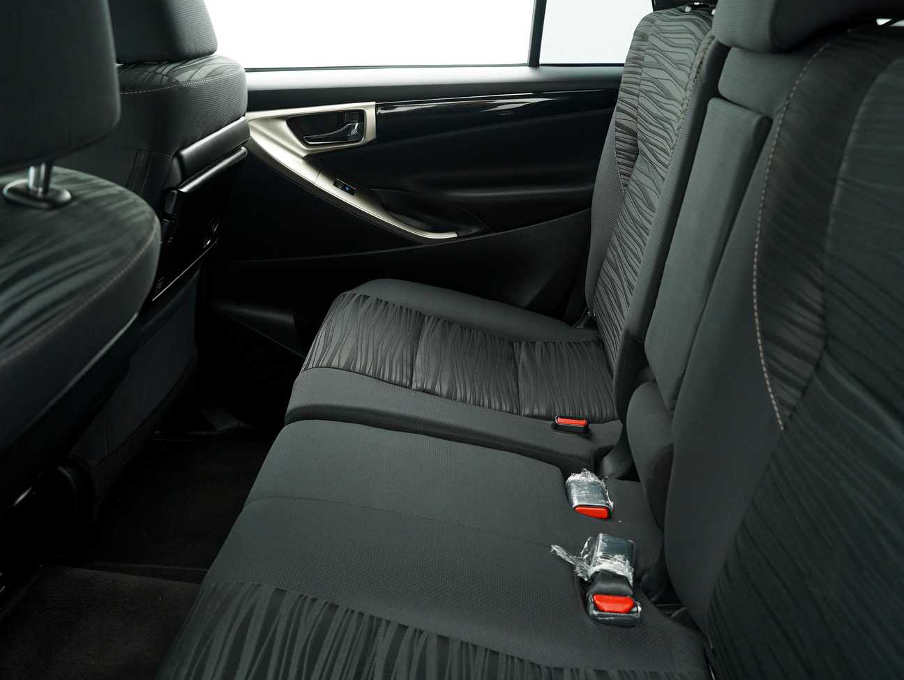 terpakai 2022 Toyota Innova G 2.0