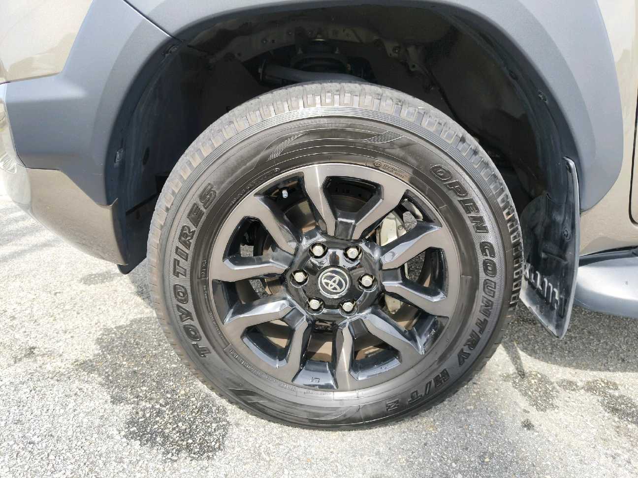 terpakai 2021 Toyota Hilux Rogue Dual Cab 2.8