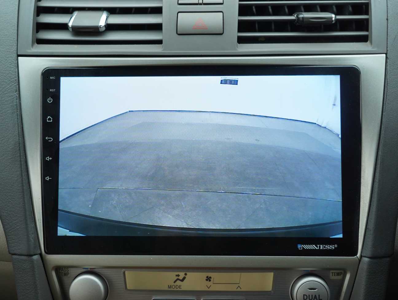 used 2011 Toyota Camry V 2.4