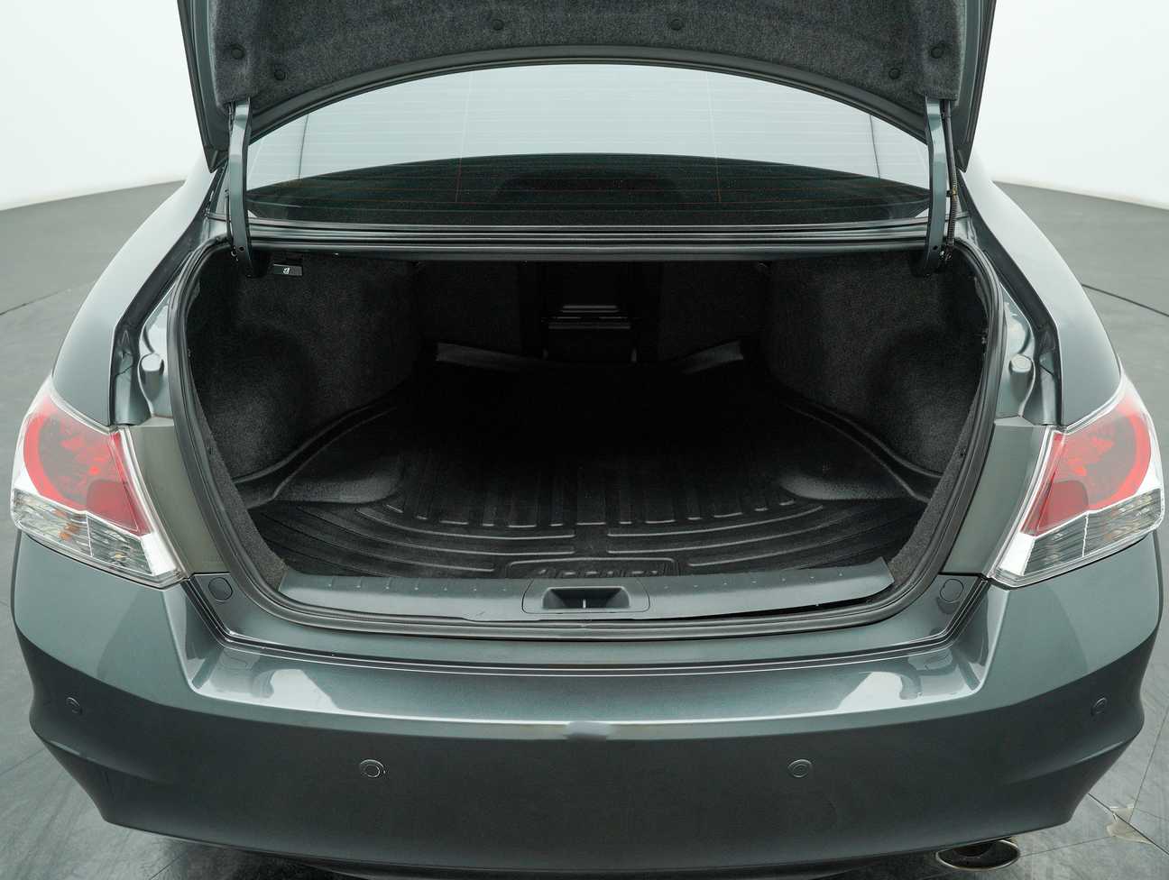 terpakai 2013 Honda Accord VTi-L 2.0