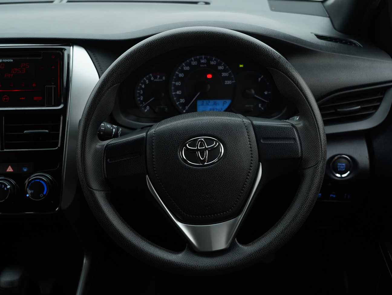 used 2020 Toyota Yaris J 1.5