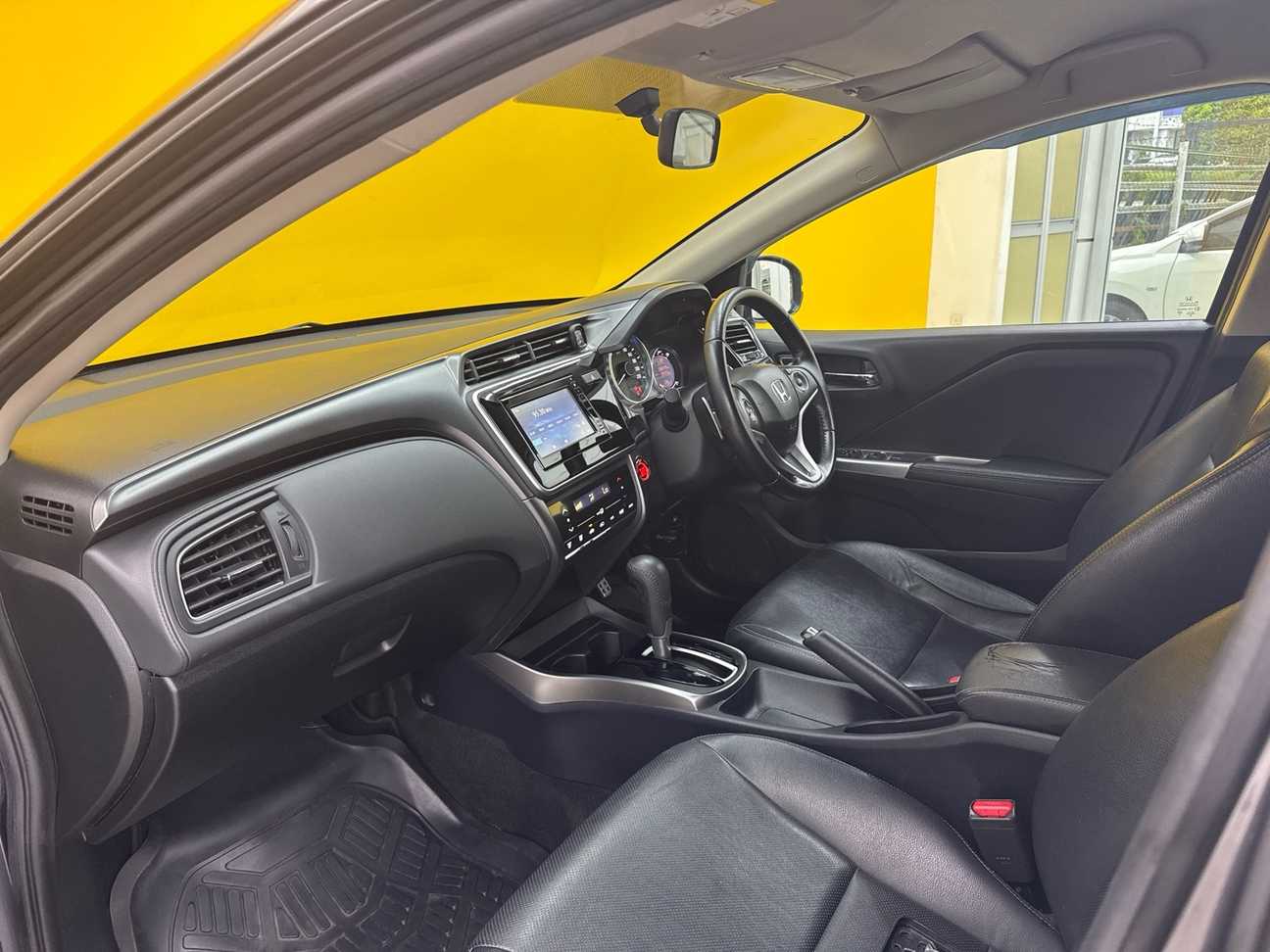 used 2018 Honda City V 1.5