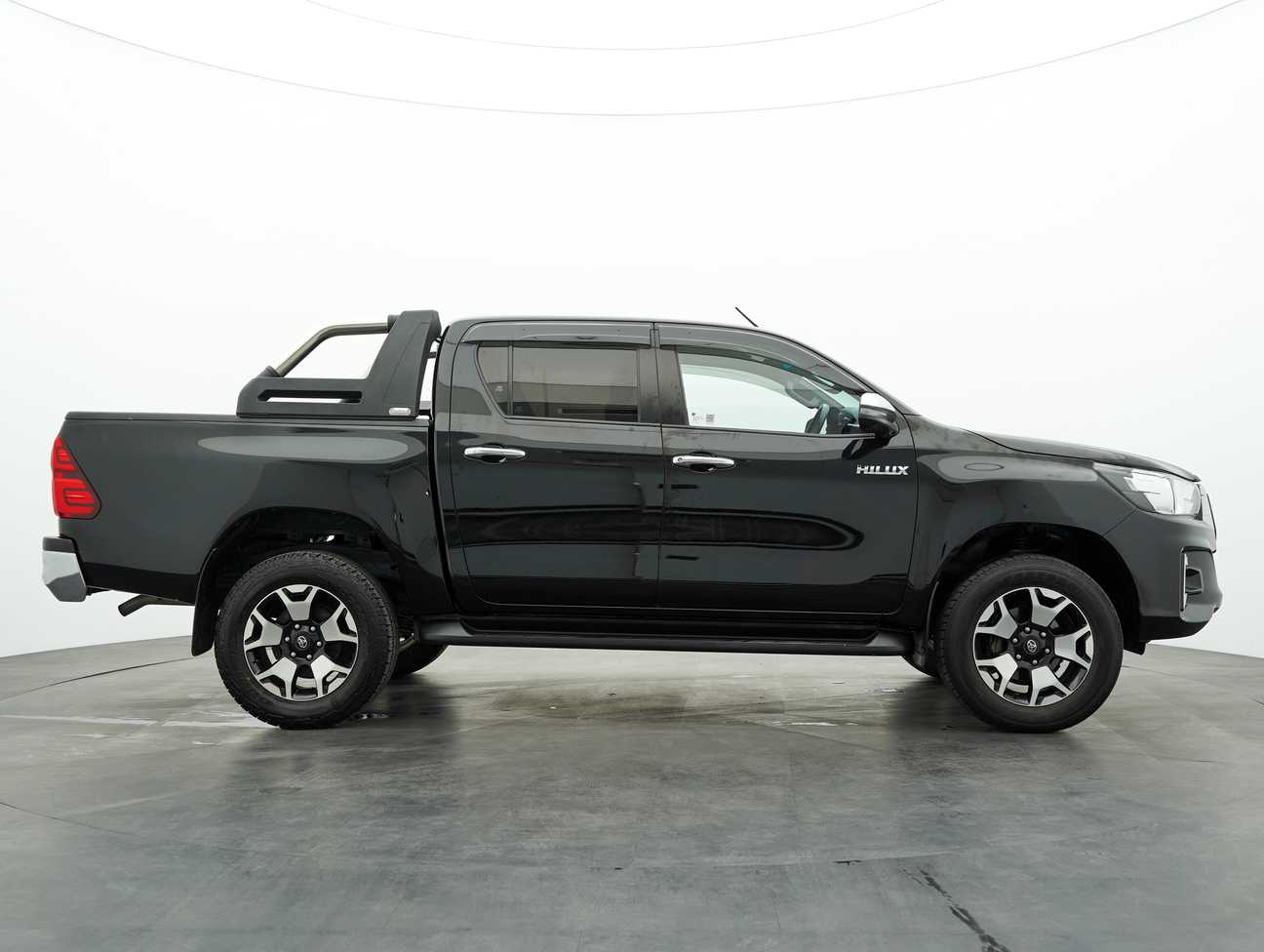 used 2019 Toyota HILUX DOUBLE CAB LE 4X4 2.4