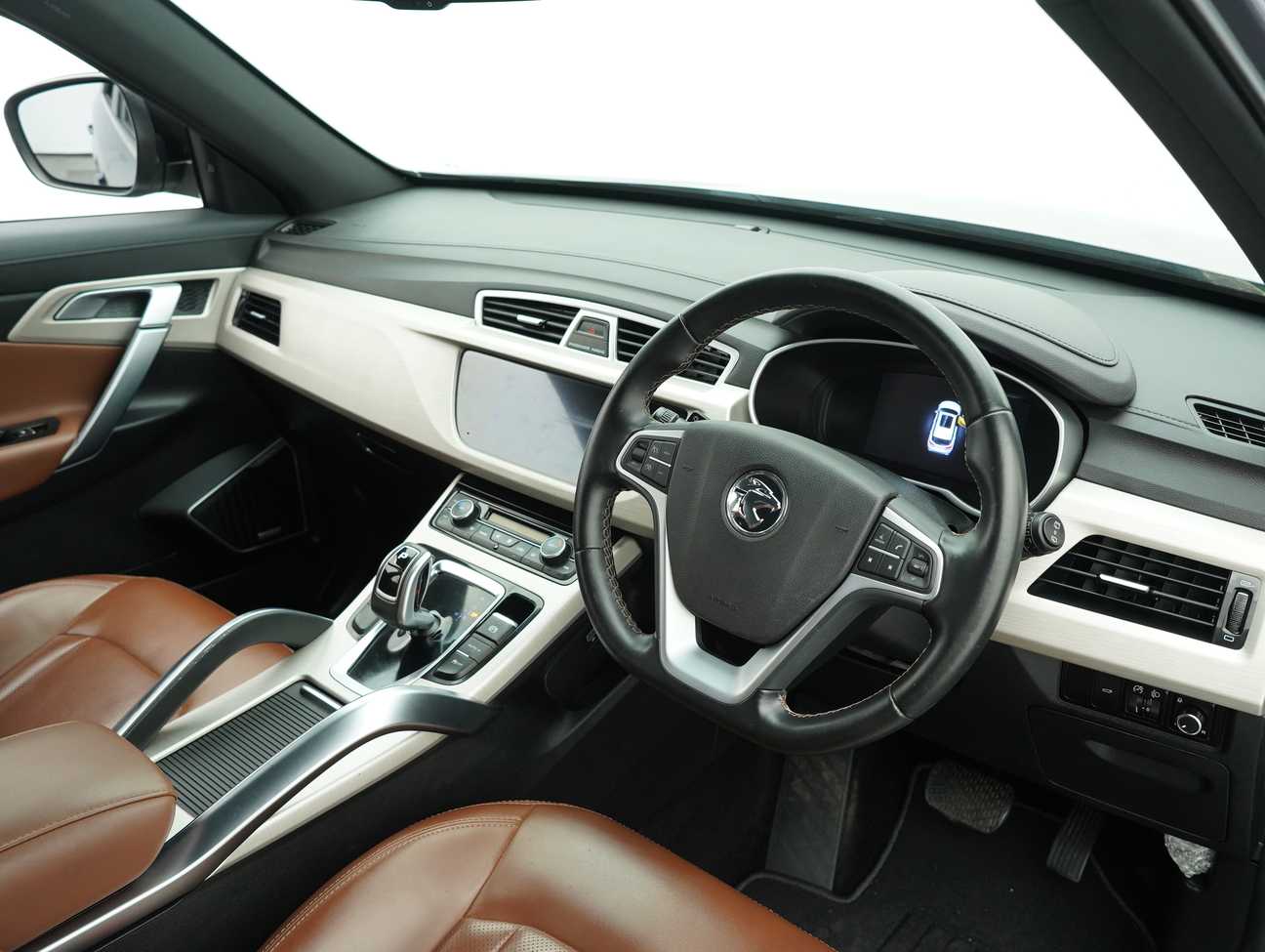 used 2022 Proton X70 Premium 1.5
