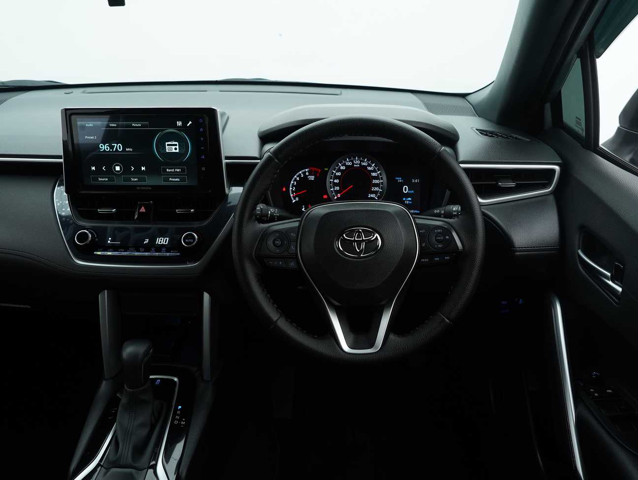 used 2023 Toyota Corolla Cross V 1.8