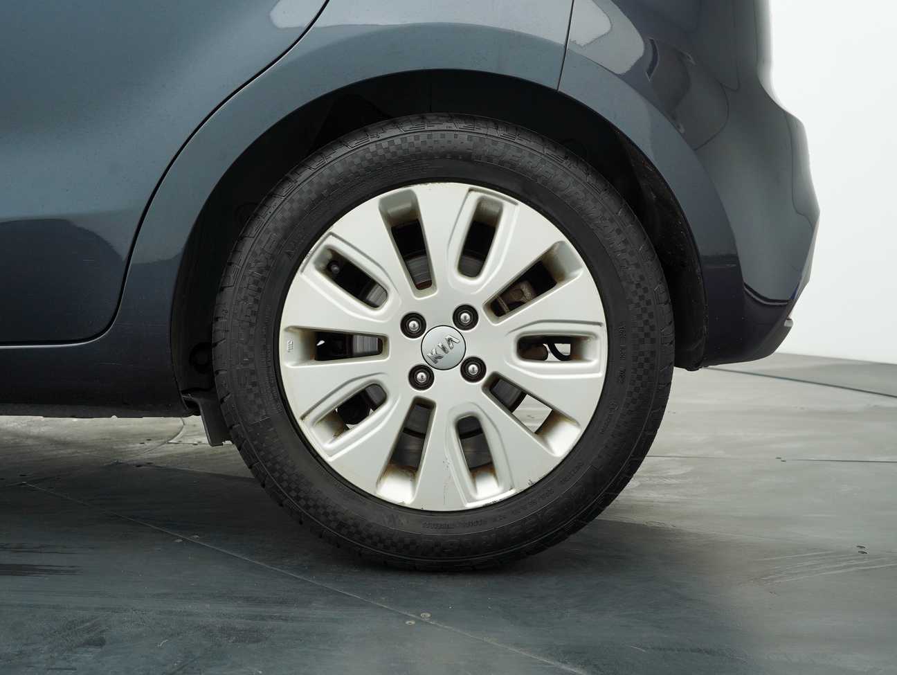 used 2014 Kia RIO UB 1.4