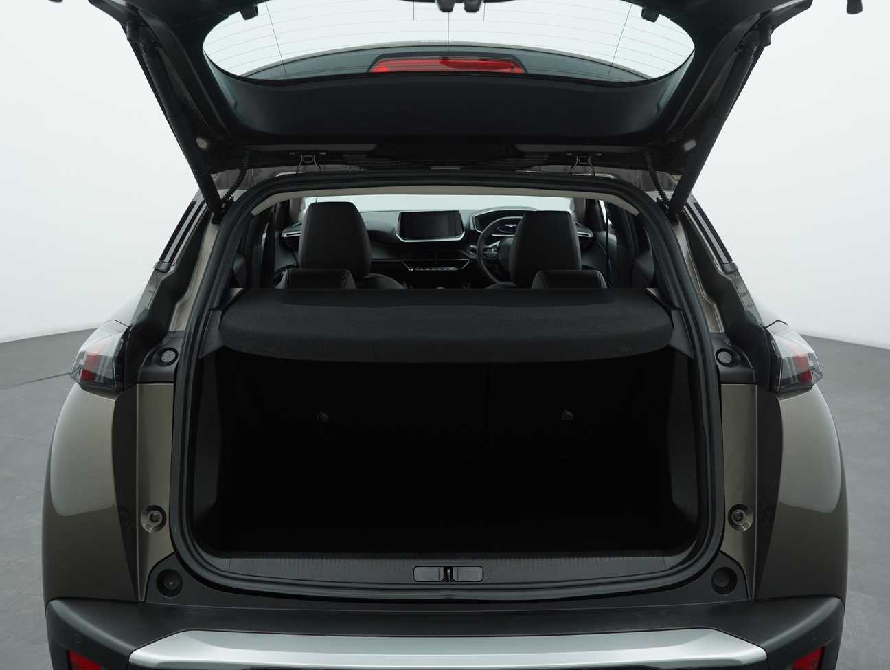 used 2025 Peugeot 2008 Allure 1.2