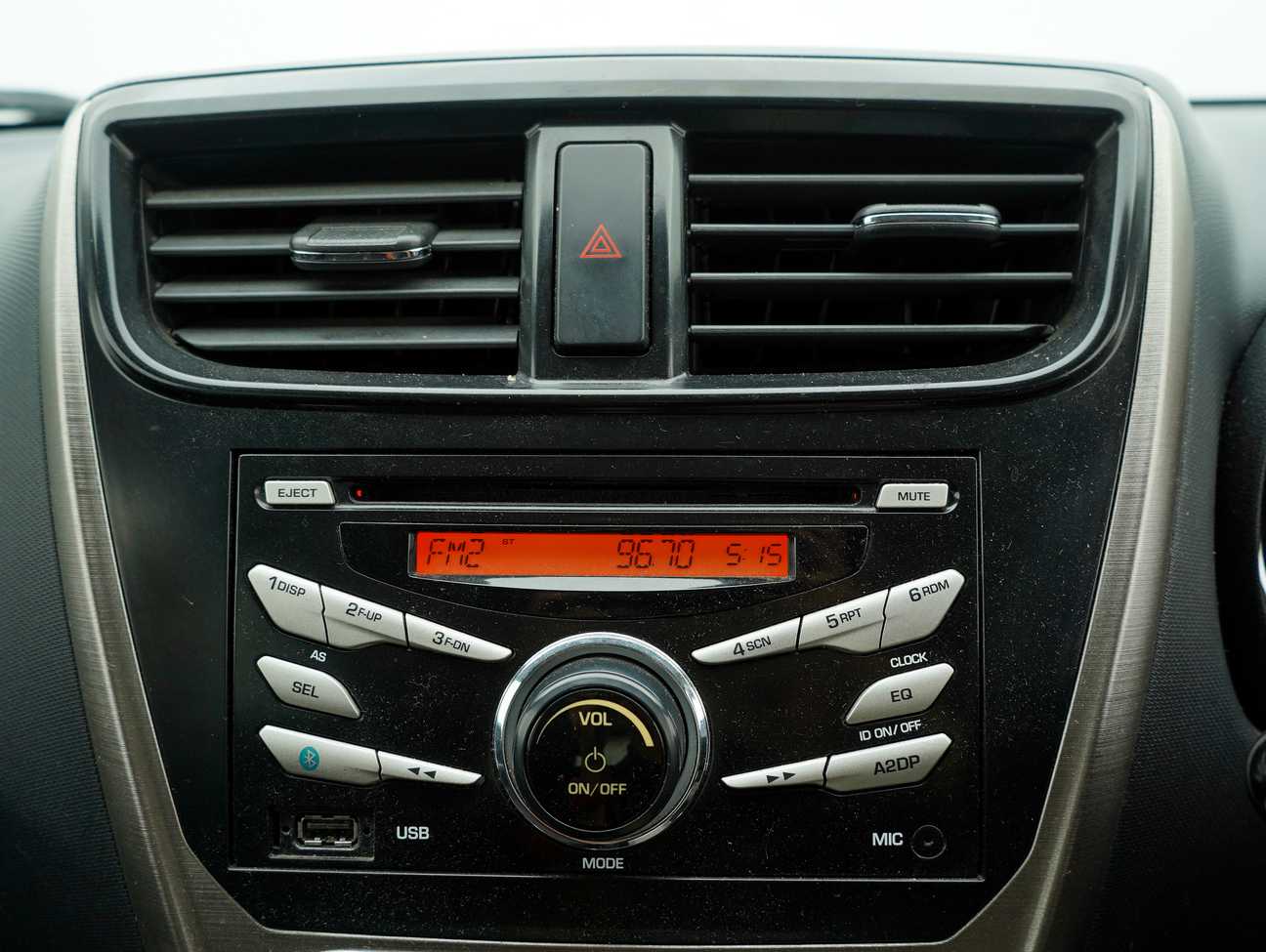 terpakai 2015 Perodua AXIA SE 1.0