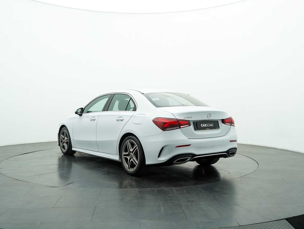 terpakai 2019 Mercedes-Benz A250 AMG Line 2.0