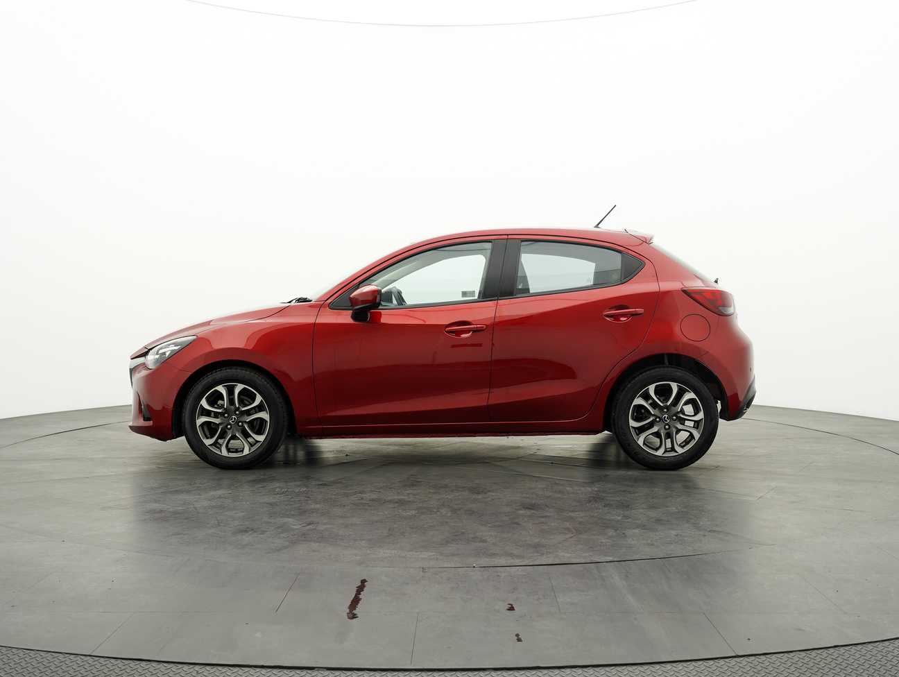 terpakai 2015 Mazda 2 SKYACTIV-G 1.5
