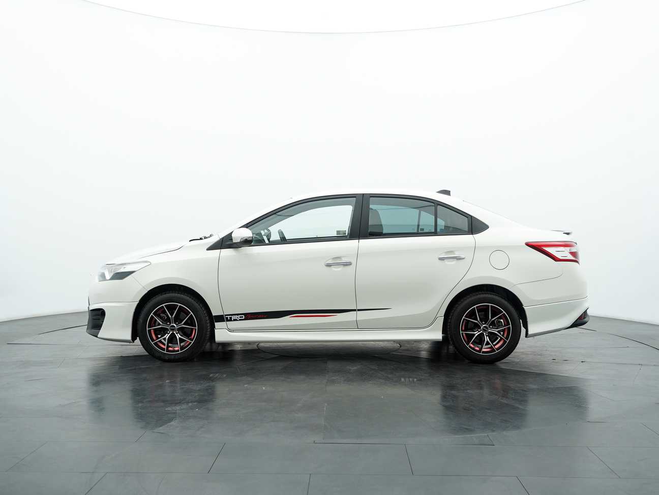 terpakai 2015 Toyota Vios TRD Sportivo 1.5