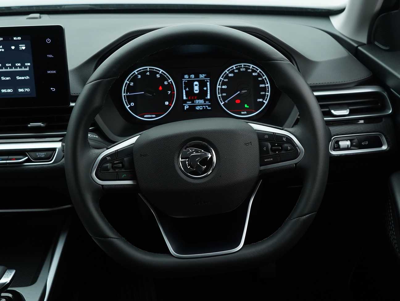used 2024 Proton S70 Premium 1.5