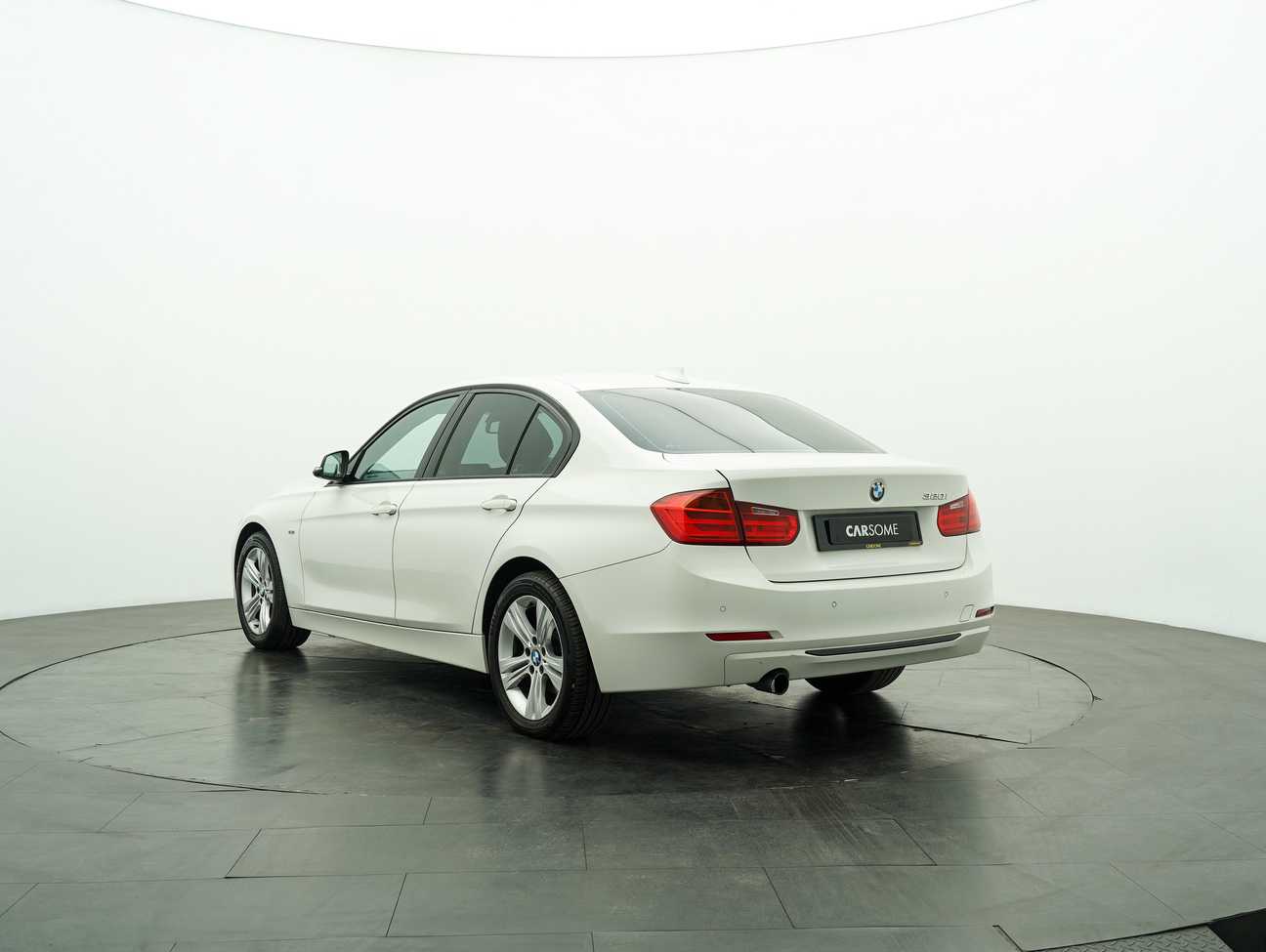 used 2015 BMW 320i Sport Line 2.0