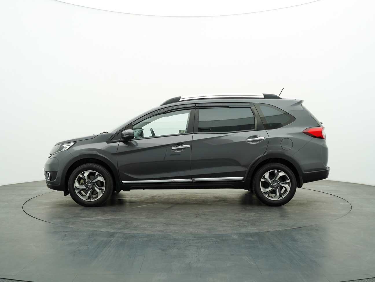 used 2018 Honda BR-V V 1.5