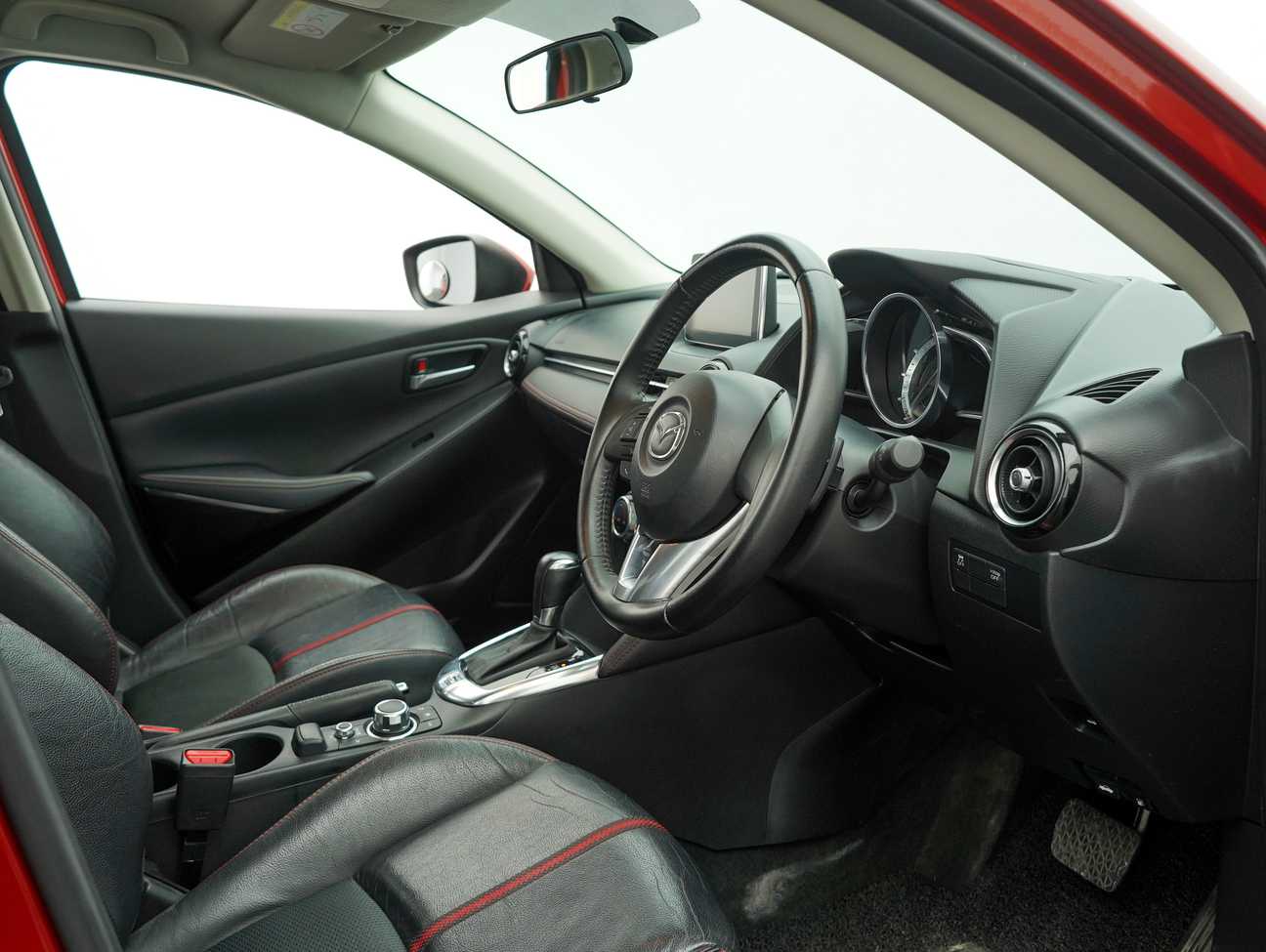 terpakai 2016 Mazda 2 SKYACTIV-G (LED Headlight with DRL) 1.5