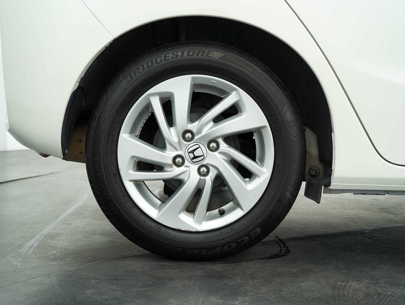 used 2016 Honda Jazz E 1.5