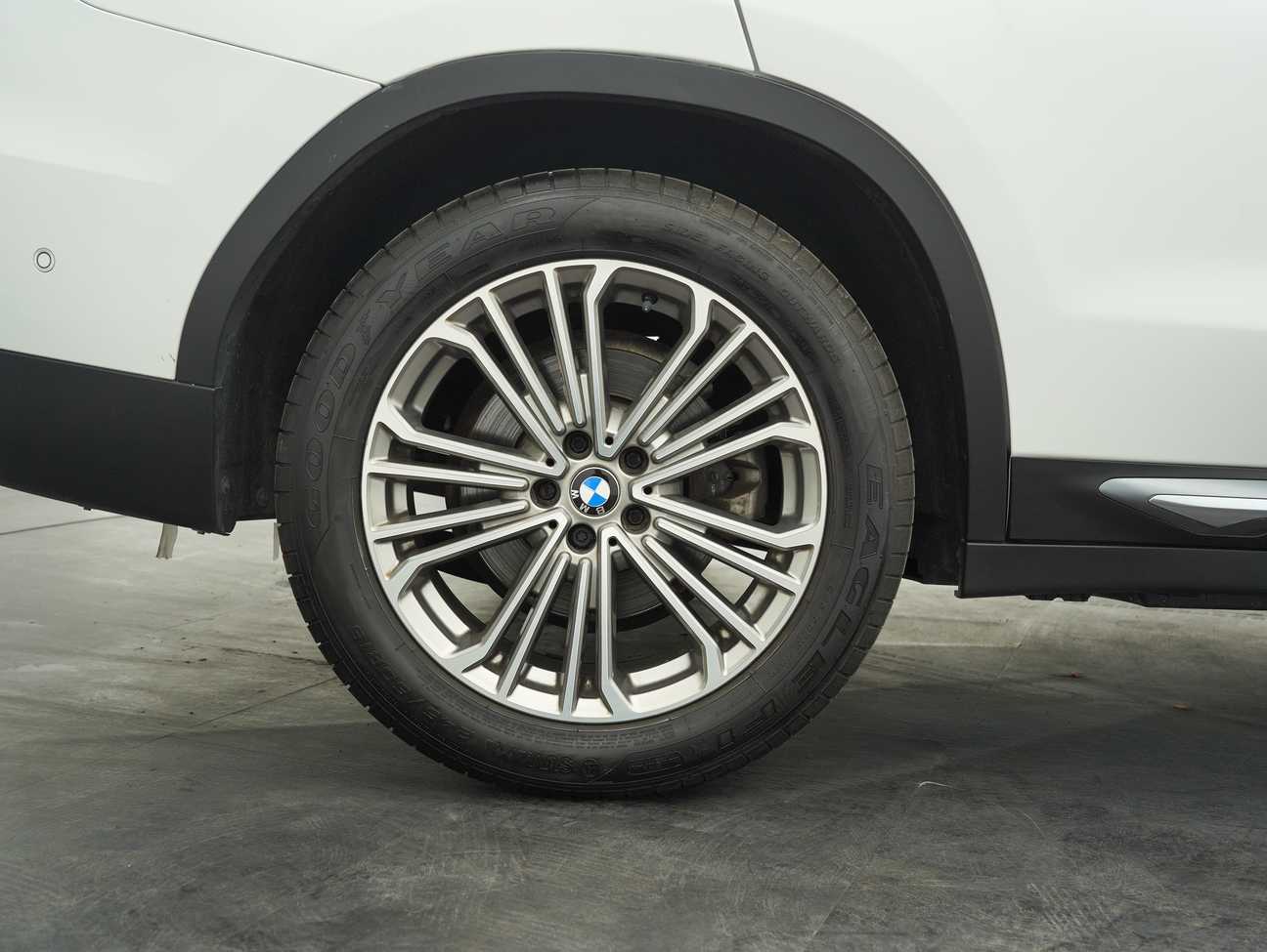 terpakai 2018 BMW X3 xDrive30i Luxury 2.0