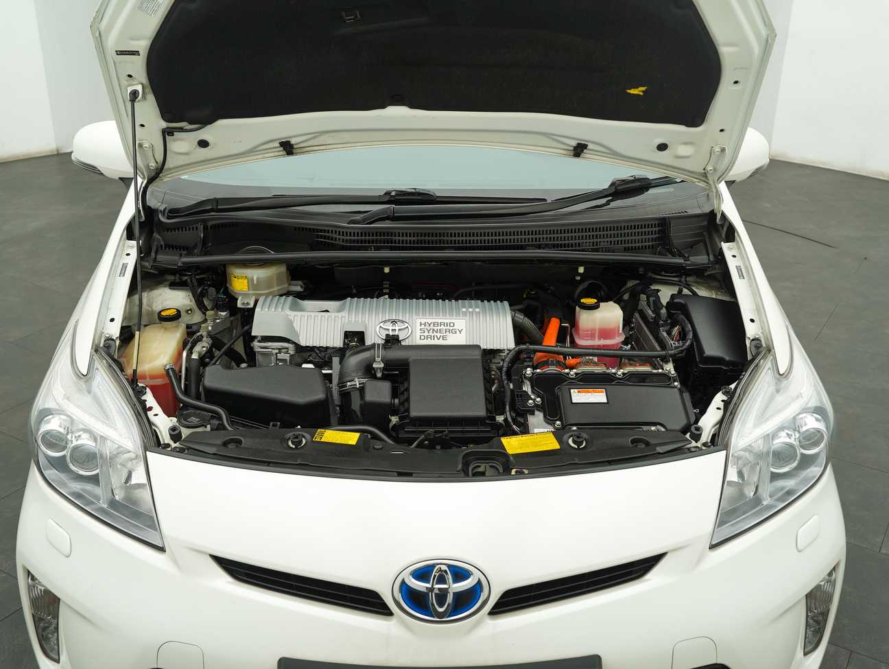 used 2013 Toyota Prius Luxury 1.8