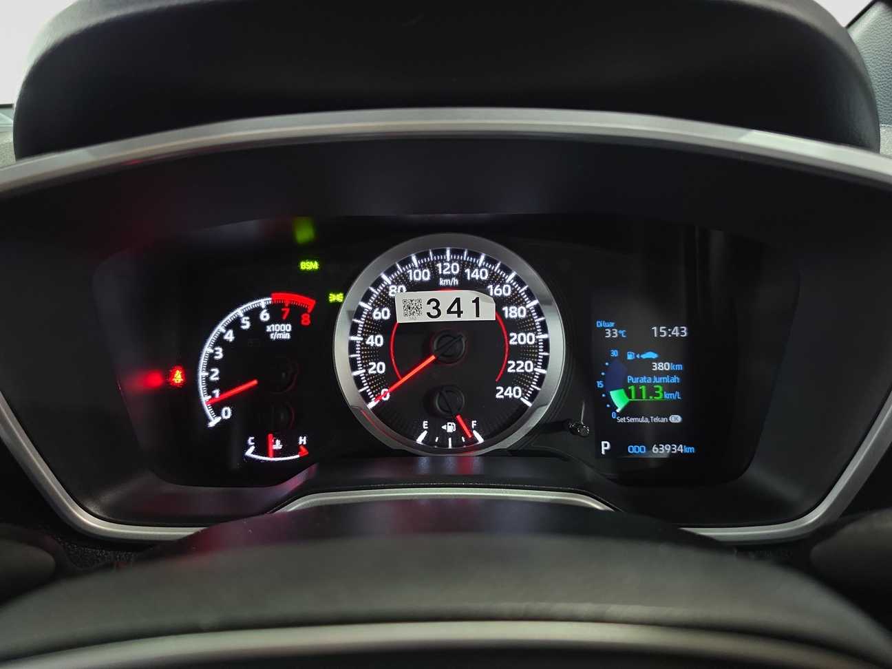 used 2024 Toyota Corolla Cross V 1.8
