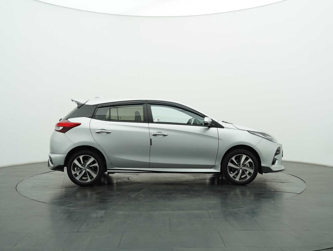 terpakai 2025 Toyota Yaris G 1.5