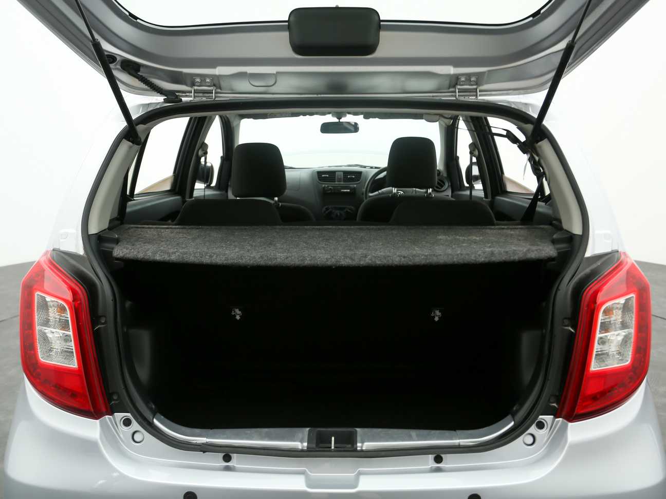 terpakai 2017 Perodua AXIA E 1.0