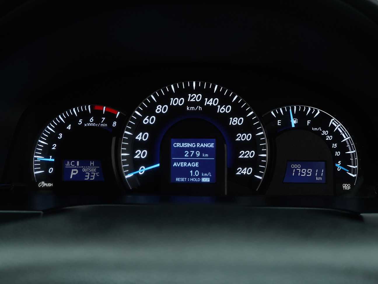 terpakai 2014 Toyota Camry GX 2.0