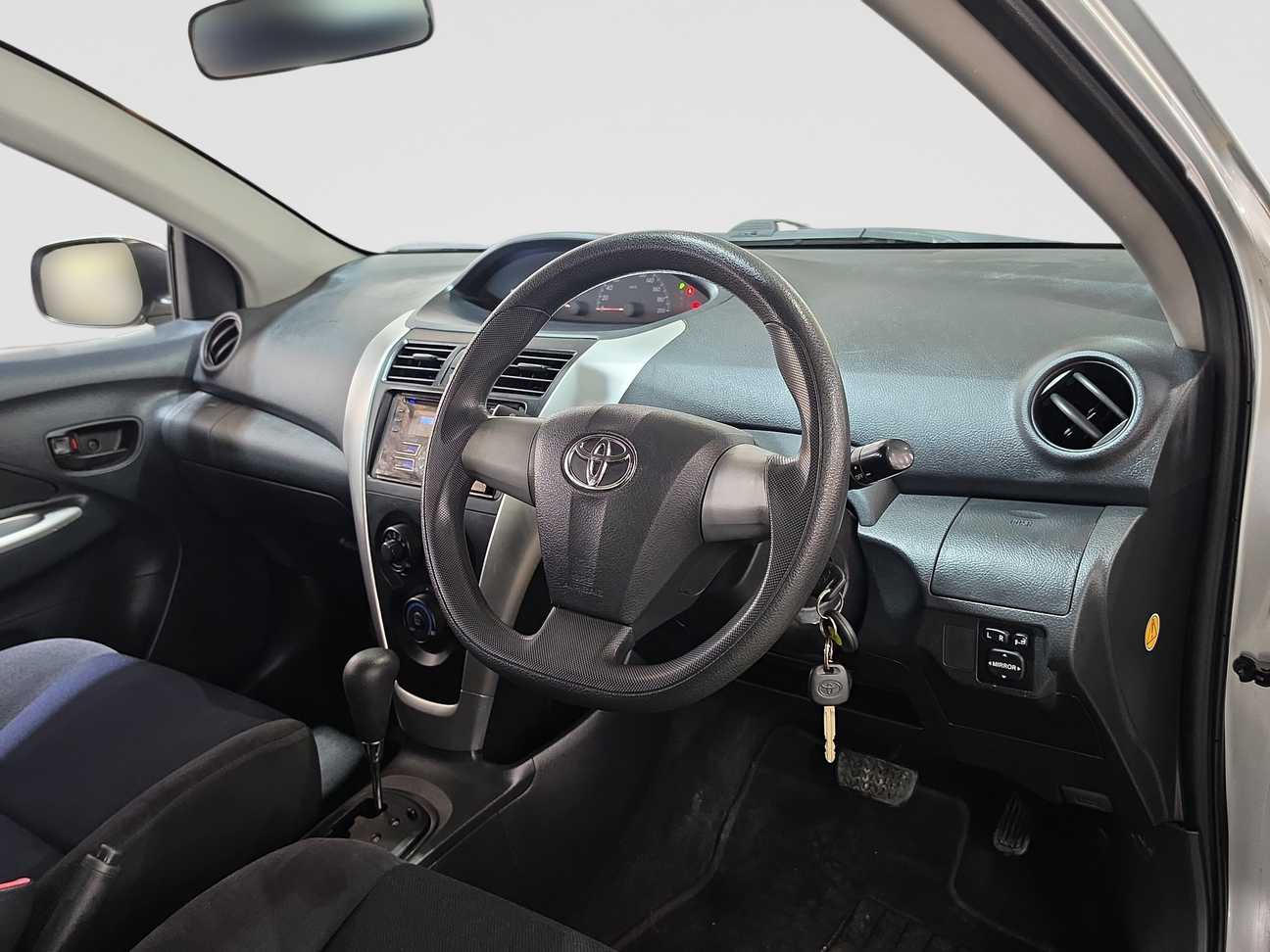 terpakai 2012 Toyota Vios E 1.5