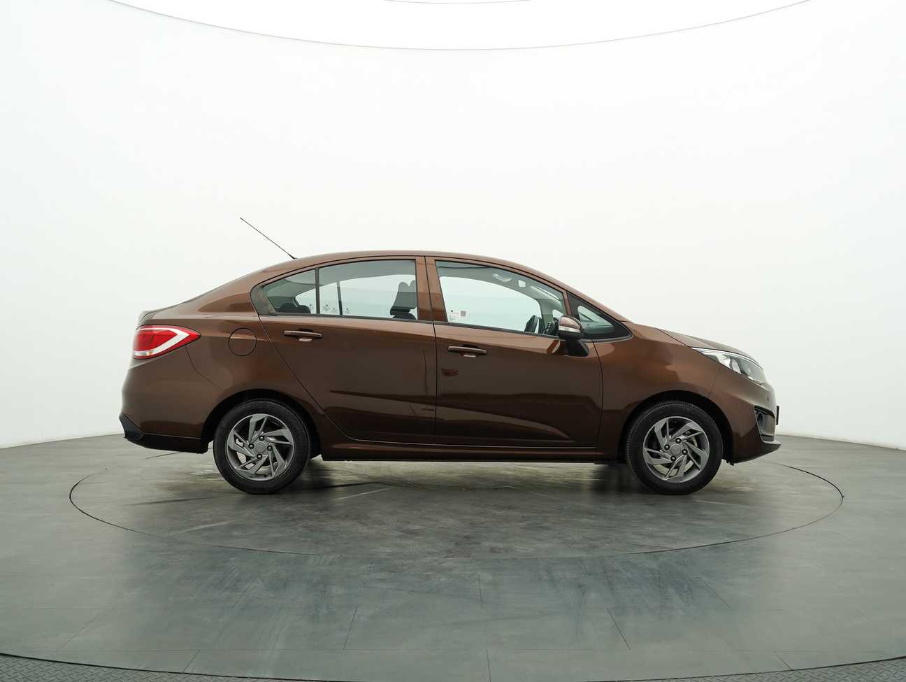 used 2016 Proton Persona Standard 1.6