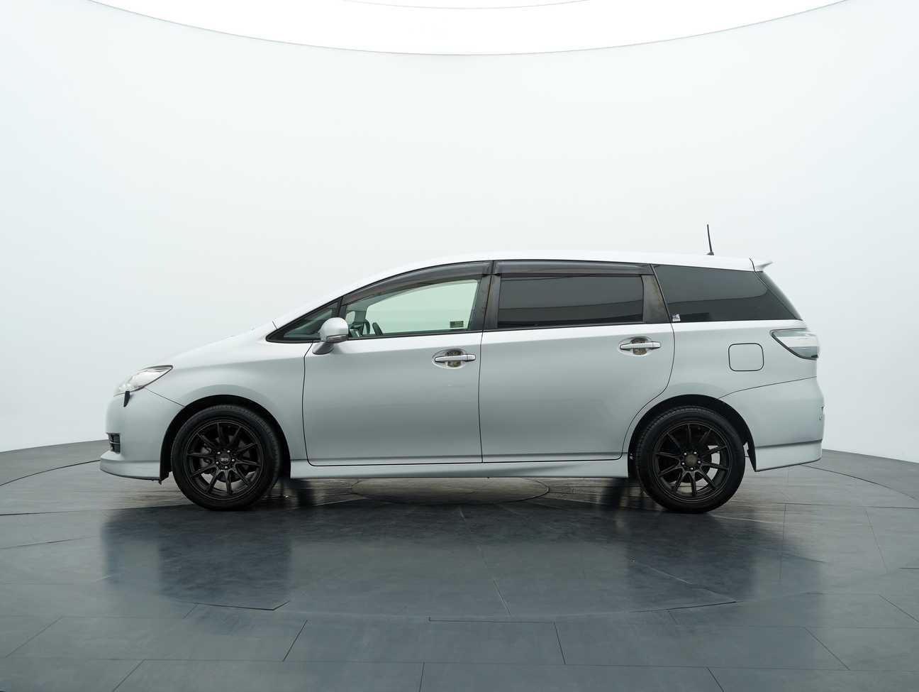 used 2014 Toyota Wish X 1.8