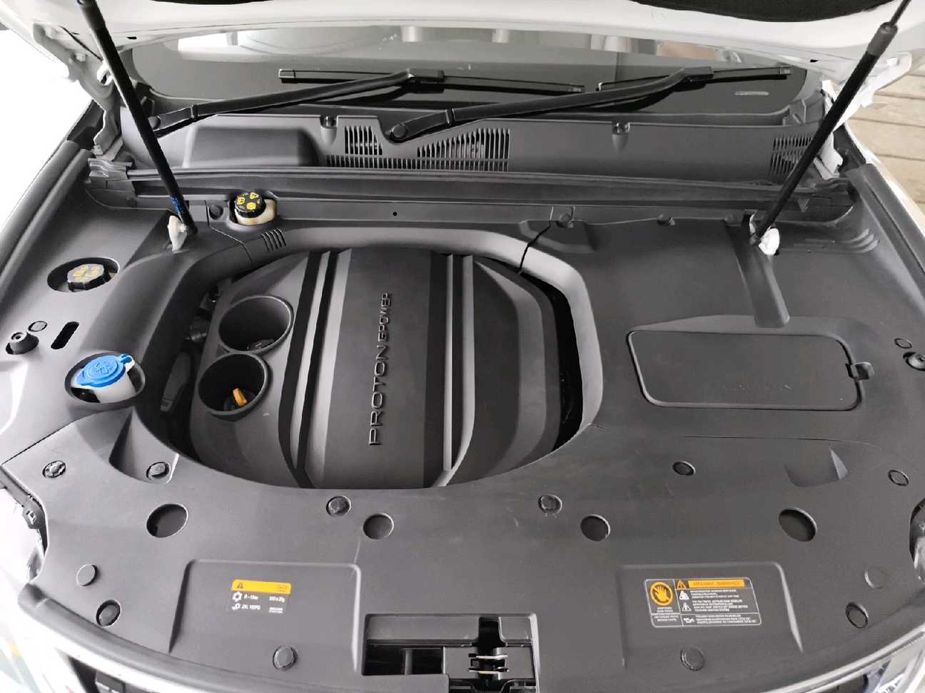 used 2023 Proton X70 Premium 1.8