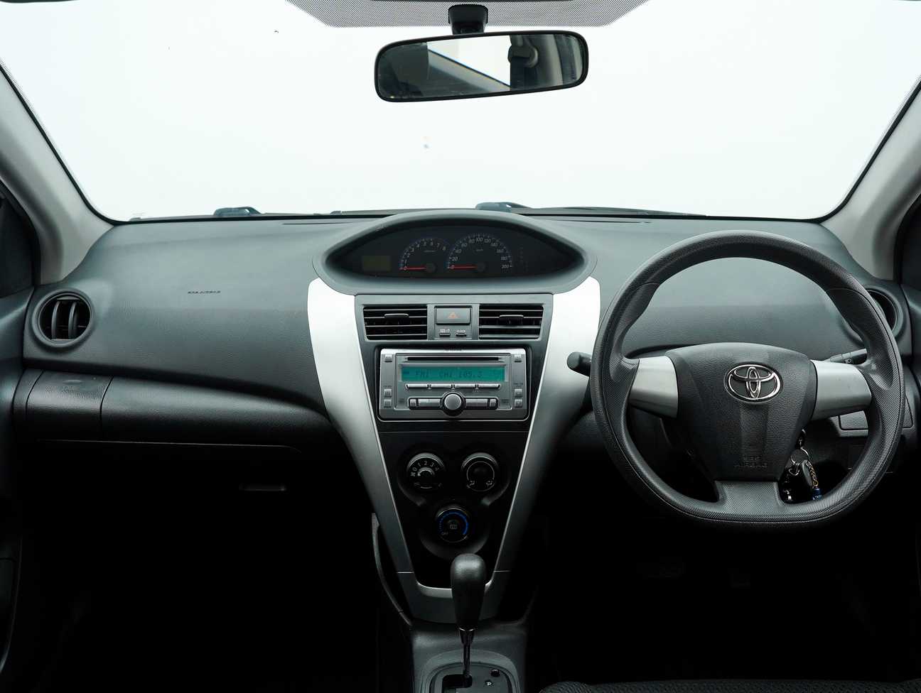 terpakai 2010 Toyota Vios E 1.5