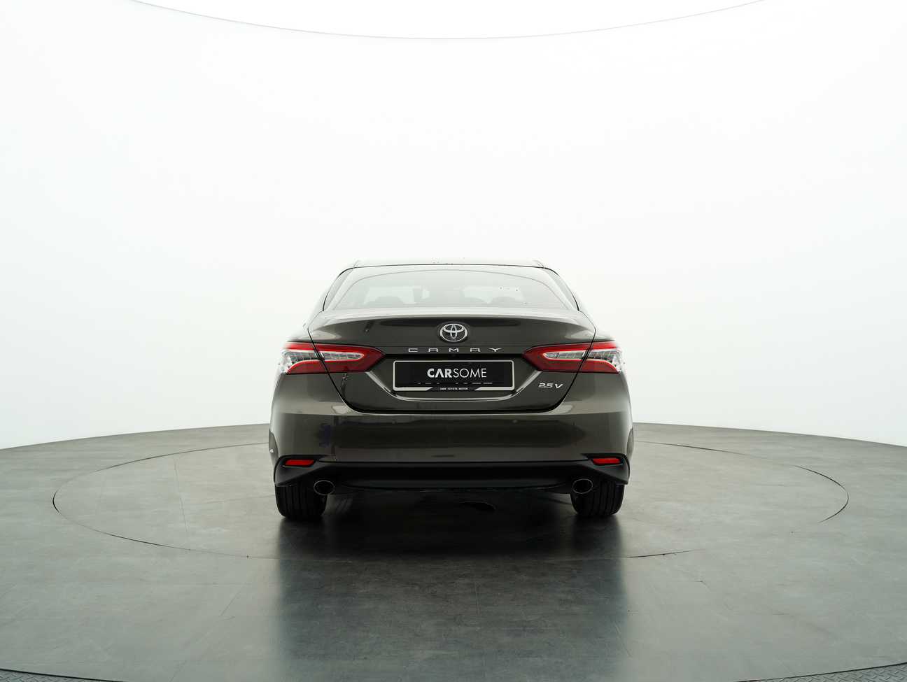 used 2019 Toyota Camry V 2.5