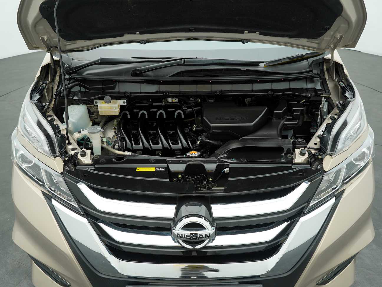 terpakai 2021 Nissan Serena S-Hybrid High-Way Star Two-Tone Color 2.0