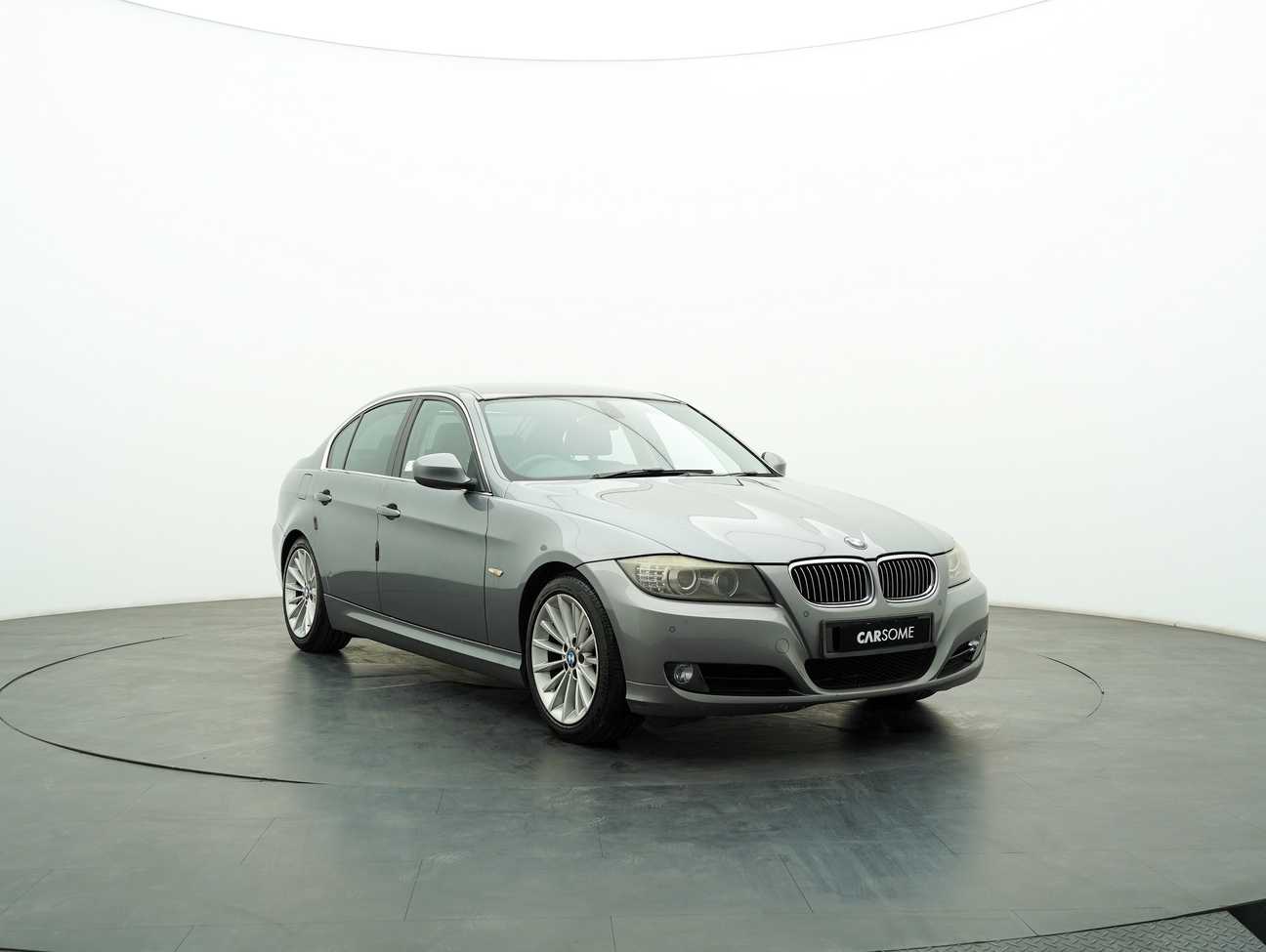 used 2010 BMW 323i  2.5