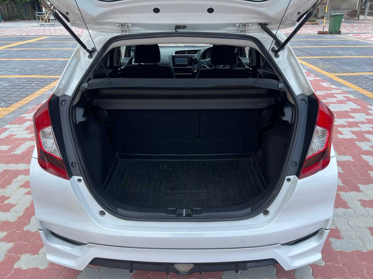 used 2018 Honda Jazz E 1.5