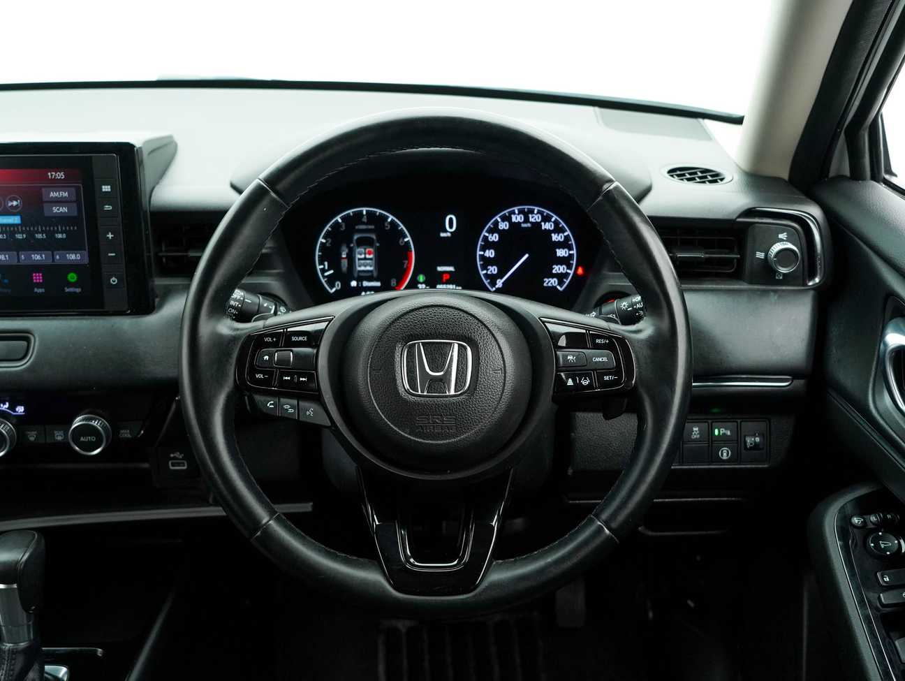 terpakai 2023 Honda HR-V V 1.5