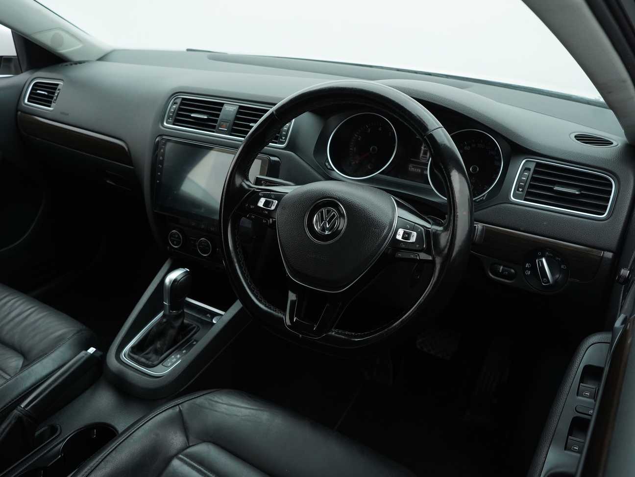 terpakai 2018 Volkswagen Jetta TSI Highline 1.4